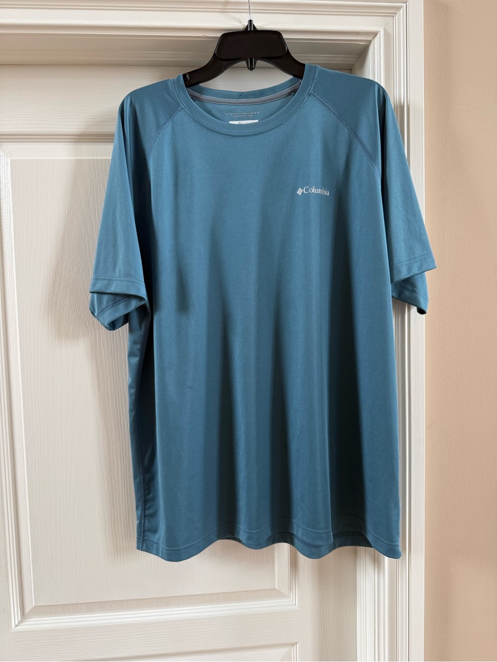 Columbia Blue T-Shirt Omni-Shade Shirt Short Sleeve Men's Size XL